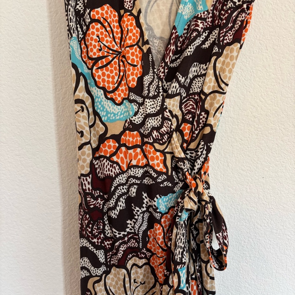 Diane Von Furstenberg Collared Sleeveless Wrap Mi… - image 4